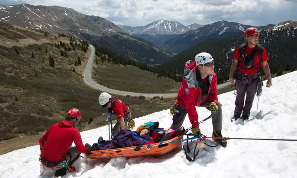 امداد و نجات در کوهستان
